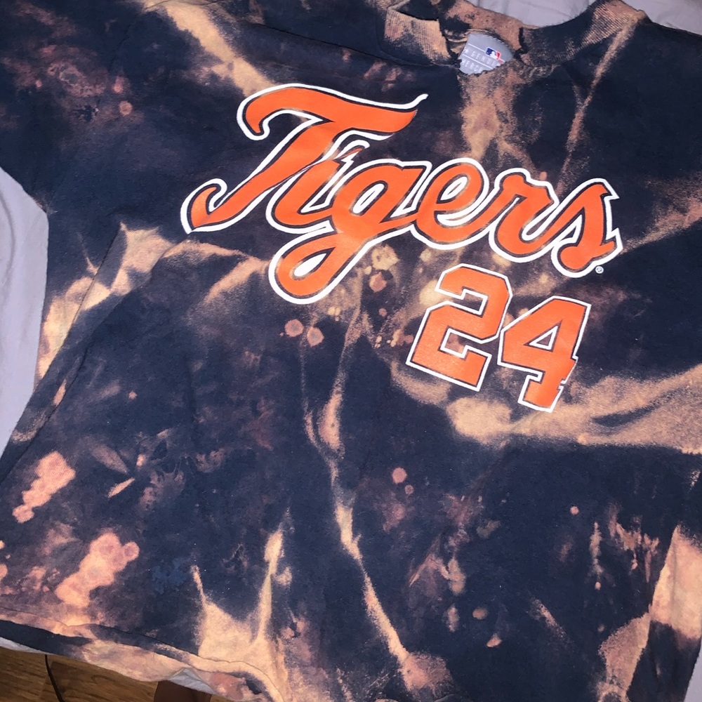cropped tie dye tigers t shirt